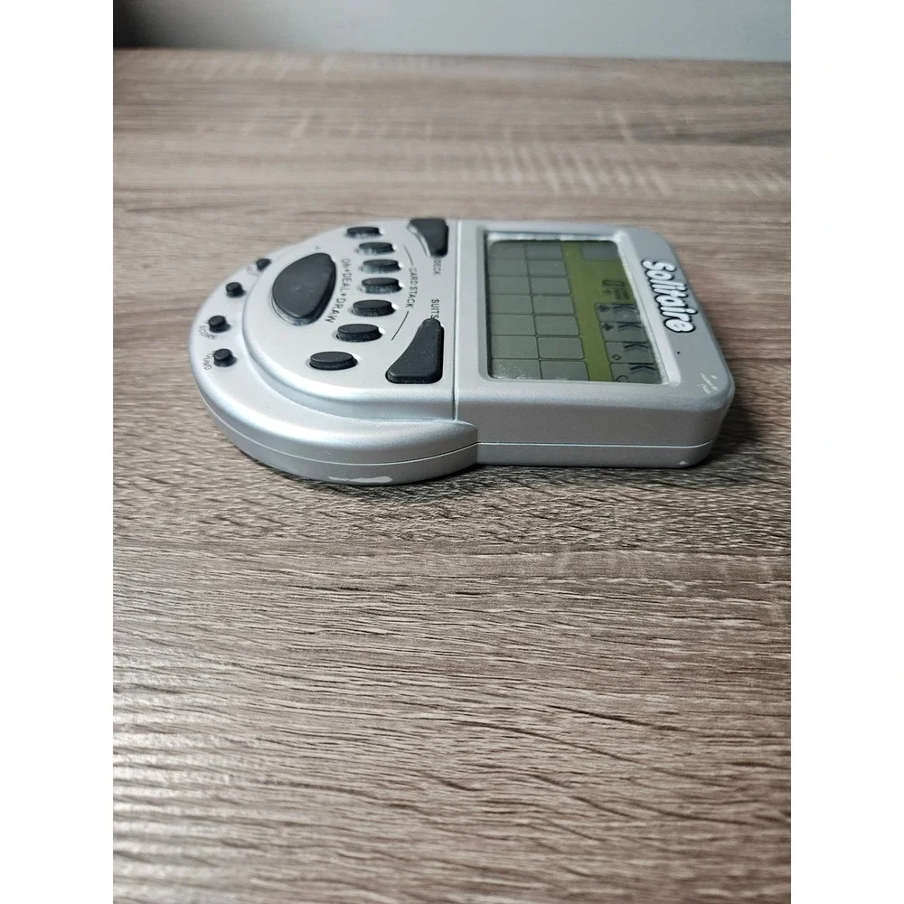 Handheld Electronic Solitaire Game Silver Portable‎ Retro LCD Travel Card Game
